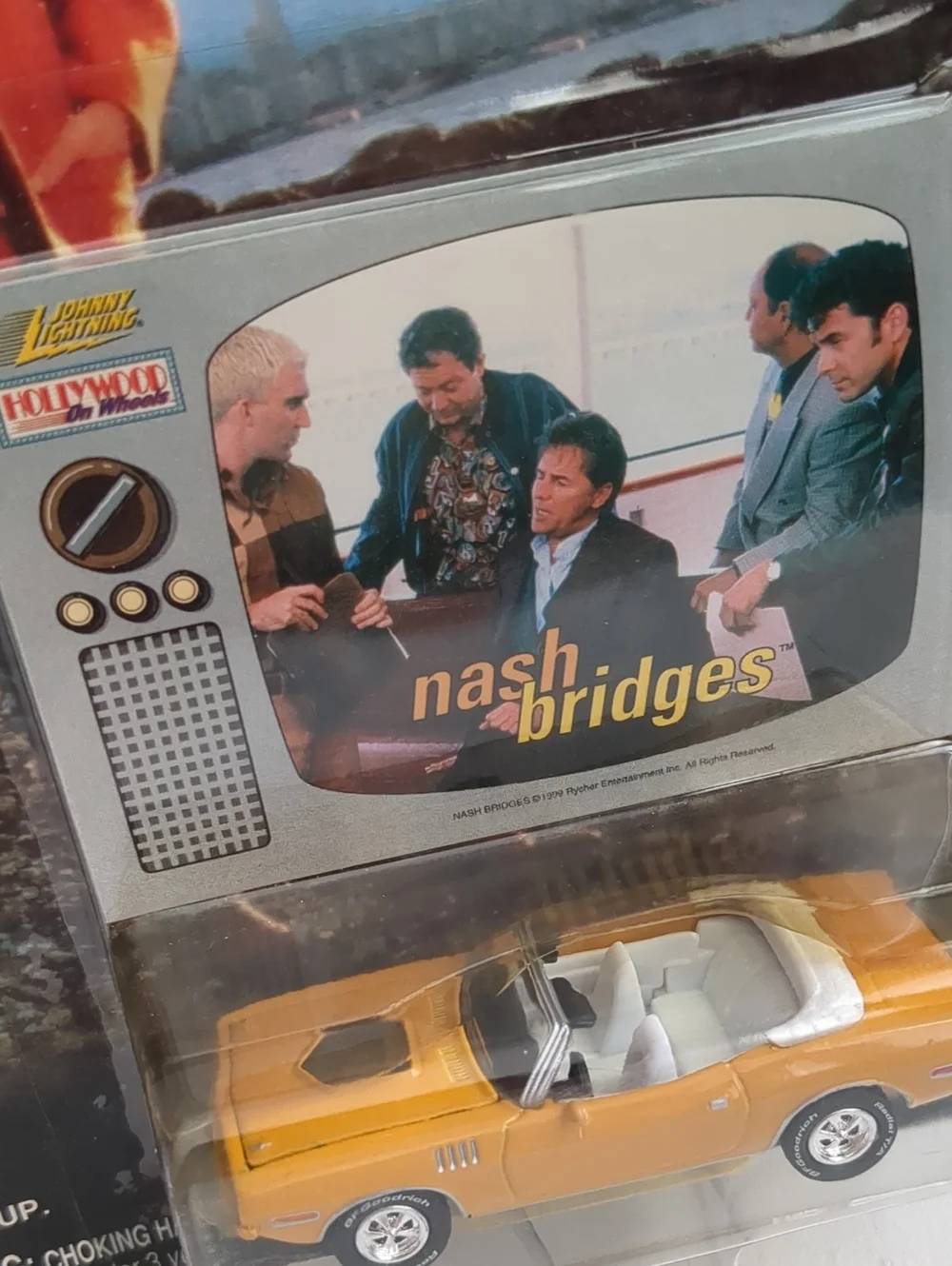 Nash Bridges '71 Hemi Cuda Johnny Lightning Hollywood On Wheels